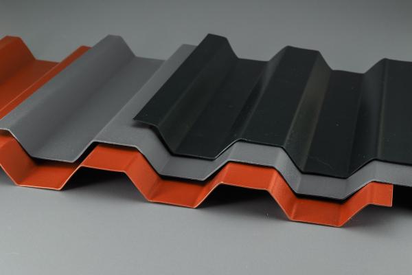 Lichtplatten und Wellplatten - HT Kunststoffe GmbH